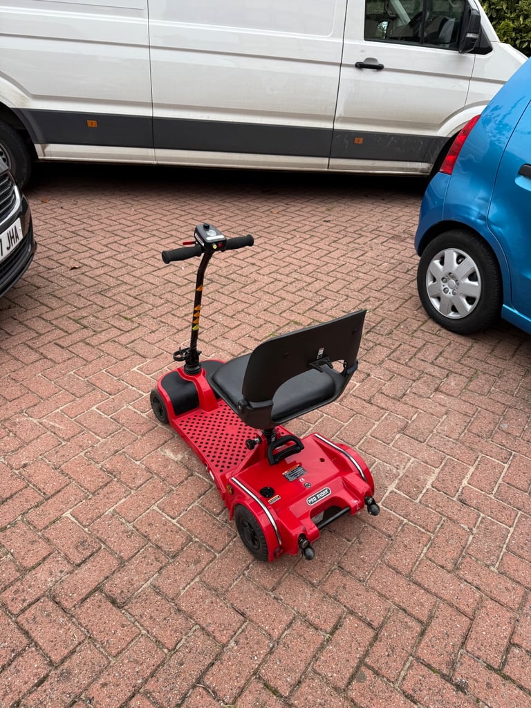 Pro rider folding mobility scooter