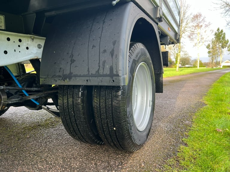 2025 Ford Transit 2.0 EcoBlue 130ps Leader Premium Dropside Dropside  Diesel Manual