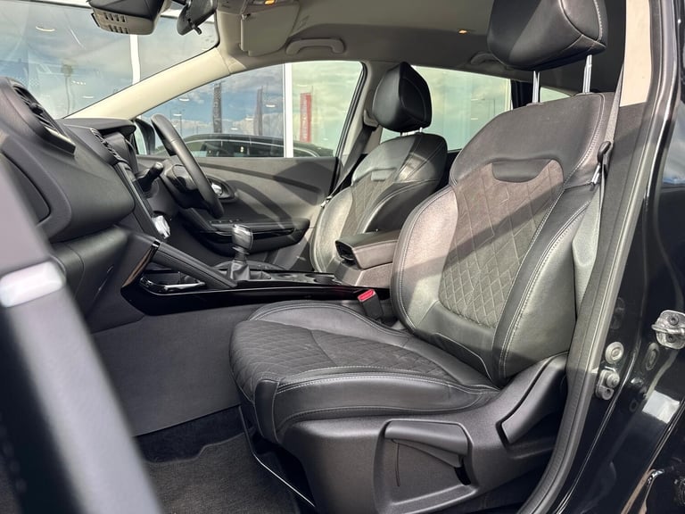 2020 Renault Kadjar 1.5 Blue dCi Iconic 5dr Hatchback Diesel Manual