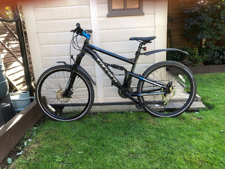 Carrera Titan adult bike 17” frame in good condition nr5 9
