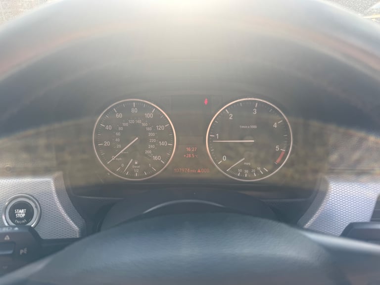 BMW, 3 SERIES, Saloon, 2011, Manual, 1995 (cc), 4 doors