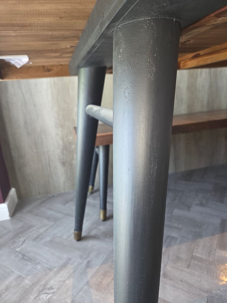 reclaimed wood dining table 
