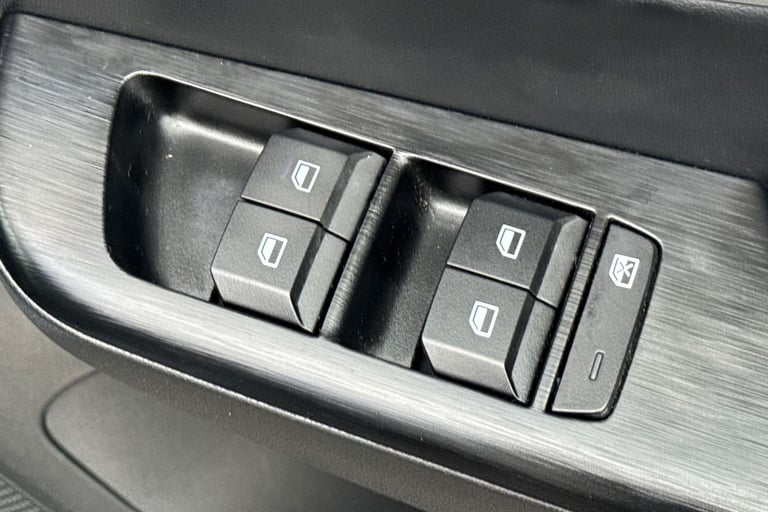 2025 MG MG ZS 106600 Hatchback Hybrid Automatic