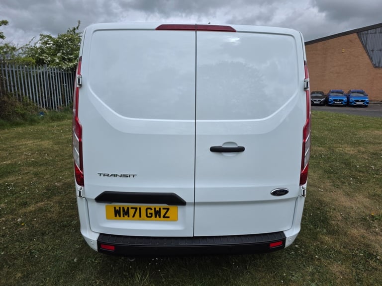 2022 Ford Transit Custom 2.0 EcoBlue 130ps L2 Low Roof Trend Van PANEL VAN Diesel Manual