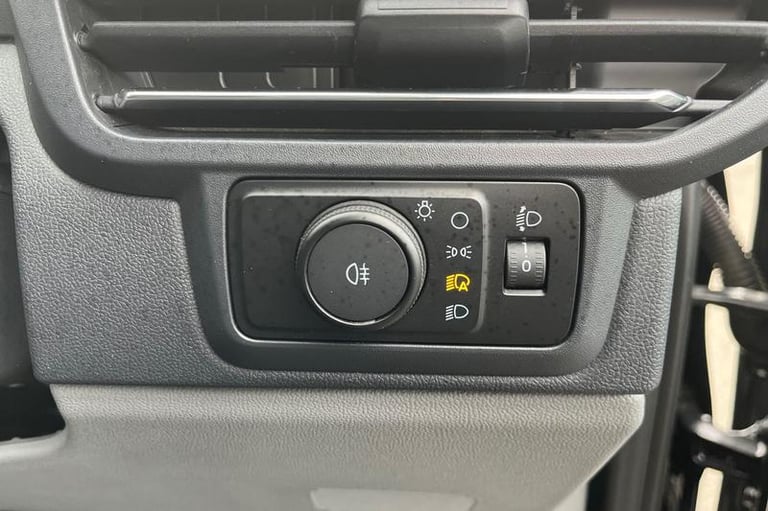 2024 Ford Transit Custom 300 Limited L2 LWB FWD 2.0 EcoBlue 136ps CRUISE CONTROL, PLY LINED, AIR ...