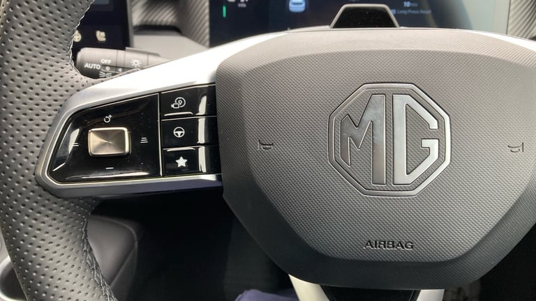 2025 MG MGS5 170kW Trophy EV Long Range 64kWh 5dr Auto Electric Estate Estate Electric Automatic