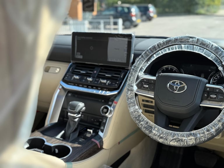 Toyota Land Cruiser 3.5 ZX TWIN TURBO