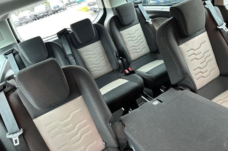 2017 Ford Tourneo Custom Titanium L2 LWB 8 Seat Minibus FWD 2.0 TDCi 130ps Low Roof, NO VAT, AIR ...
