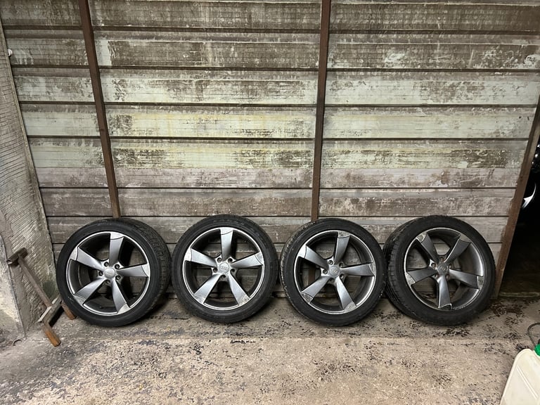 18 inch TTRS Alloys for sale 