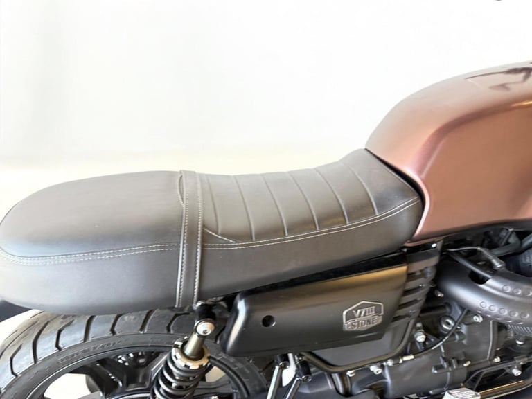 2020 Moto Guzzi V7 744 III Stone Night Pack Euro 4