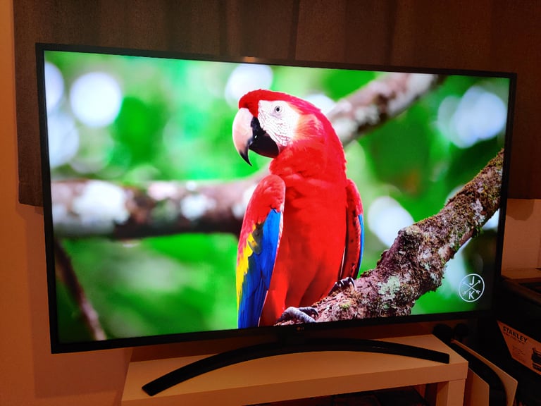 LG 55UM7450PLA 55" Smart 4K Ultra HD HDR LED TV with Google Assistant, Netflix, Amazon Prime, webOS