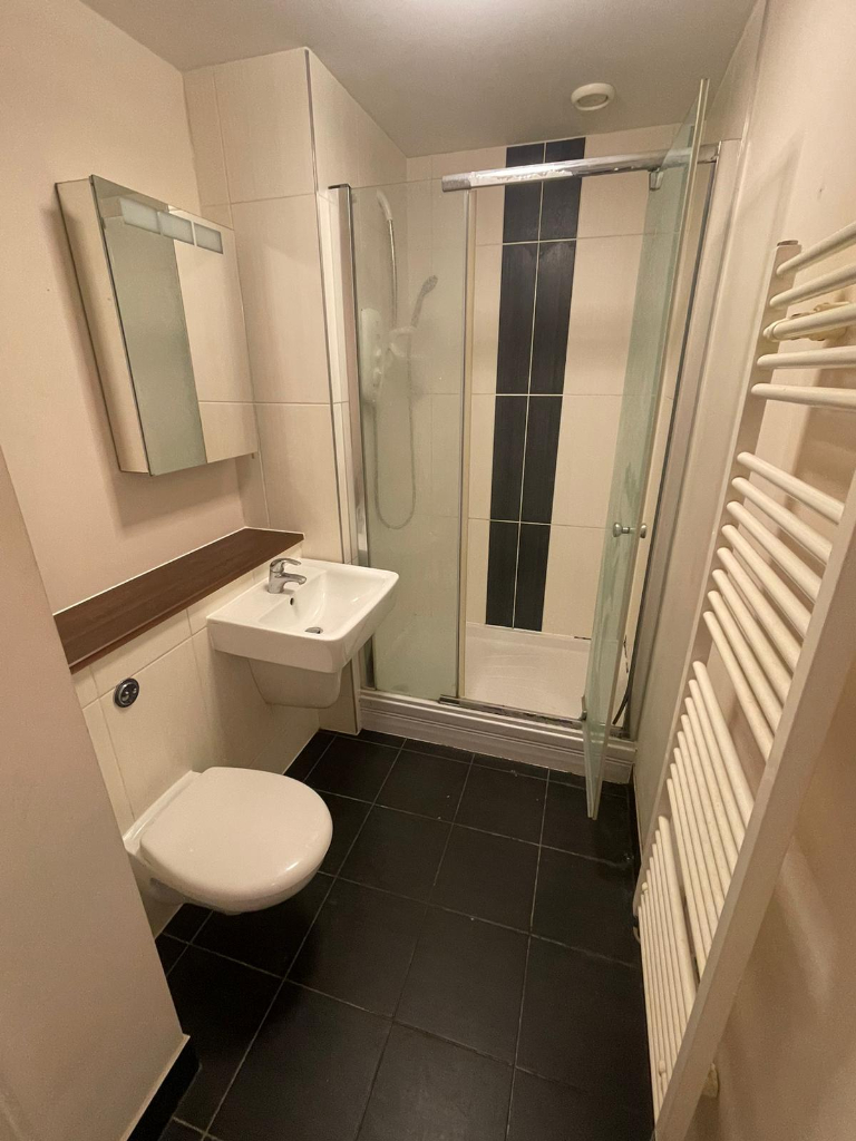 Studio Flat in Basingstoke, RG21 7AY 