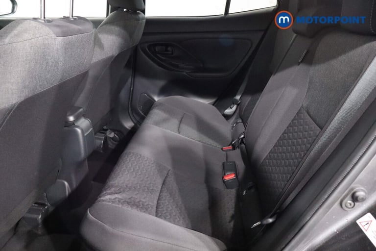 2023 Toyota Yaris Cross 1.5 Hybrid Design 5dr CVT Estate Hybrid Automatic