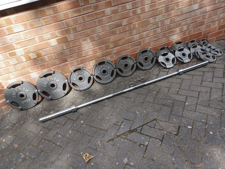 INTERLOCKING OLYMPIC WEIGHTS PLATES SET & 7FT / 20KG OLYMPIC BARBELL