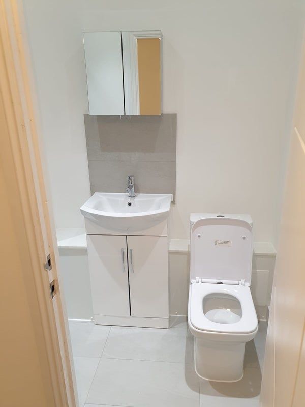 Large Ensuite room with kitchenette