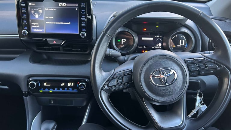 2022 Toyota Yaris 1.5 Hybrid Design 5dr CVT HATCHBACK PETROL/ELECTRIC Automatic