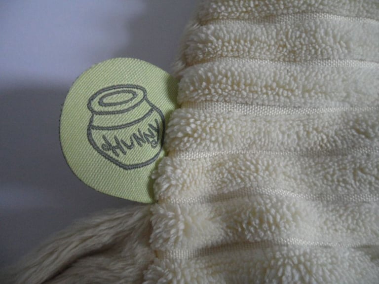 Hundred Acre Wood WINNIE-THE-POOH COMFORT BLANKET Baby Soft Toy Disney Plush Cuddly 