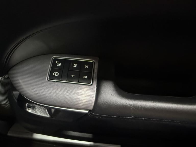 2015 Land Rover Range Rover Sport 3.0 SD V6 HSE SUV 5dr Diesel Auto 4WD Euro 6 (s/s) (306 ps) EST...