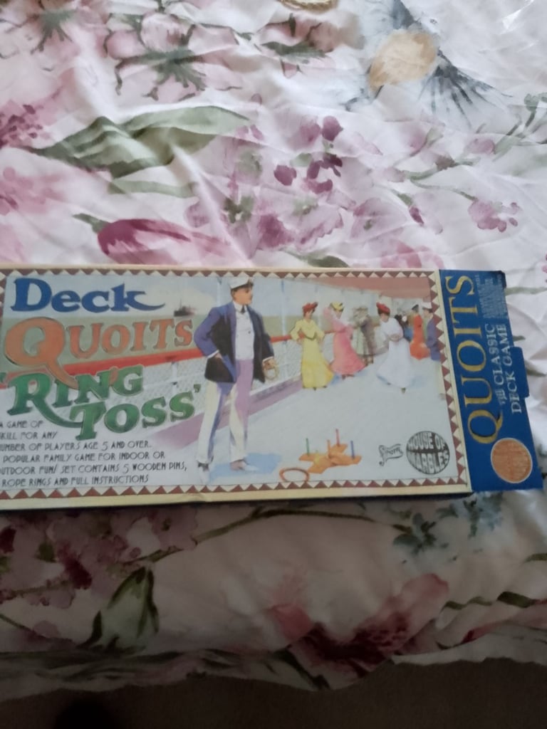 Travel deck quoits game