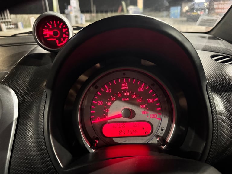 Suzuki, SPLASH, Hatchback, 2012, Manual, 996 (cc), 5 doors