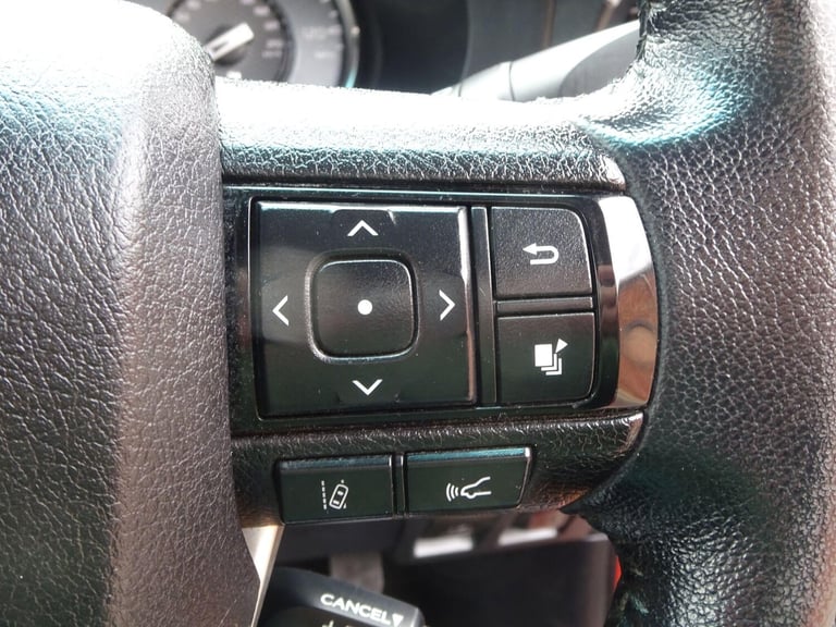2021 Toyota Hilux 2.8 D-4D Invincible Auto 4WD Euro 6 (s/s) 4dr PICK UP Diesel Automatic