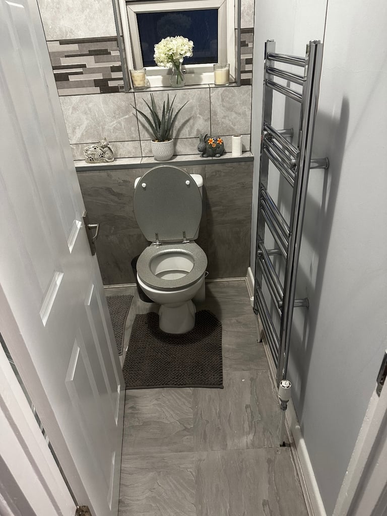Large double bed  room in Easton 