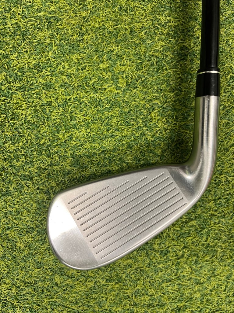 TAYLORMADE SIM DHY #4 DRIVING IRON. STIFF FLEX. VGC