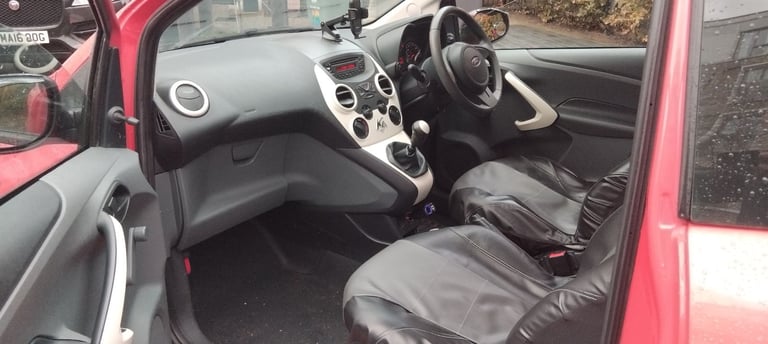 Ford, KA, Hatchback, 2011, Manual, 1242 (cc), 3 doors