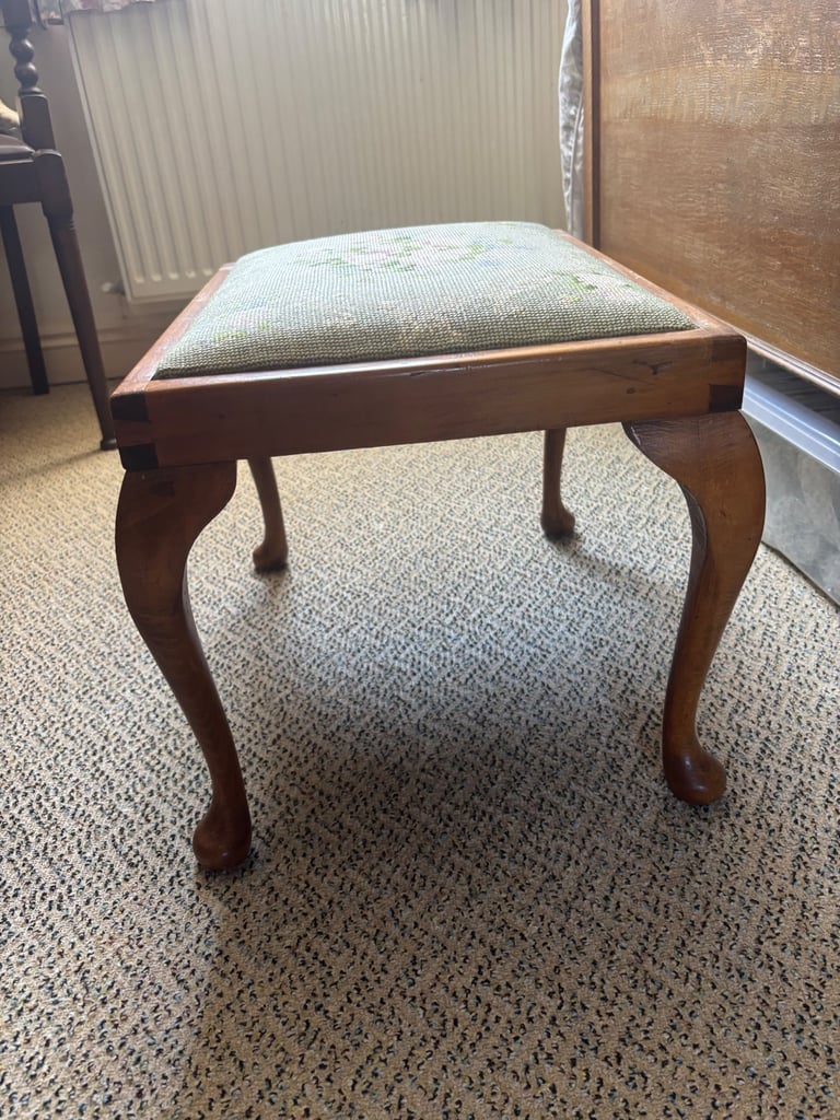 Foot stool 