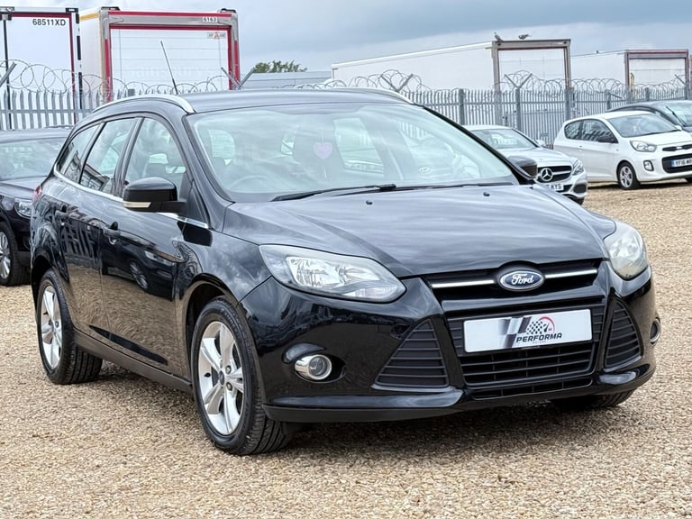 2012 Ford Focus 1.6 TDCi Zetec Euro 5 (s/s) 5dr ESTATE Diesel Manual