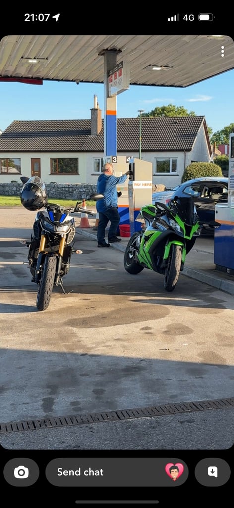 Kawasaki Ninja ZX 10R Zx10r rsv cbr r1 gsxr z1000 