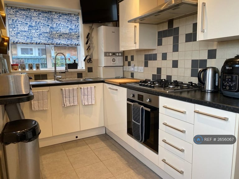 1 bedroom in Burnside Crescent, Sompting, Lancing, BN15 (#2656067)
