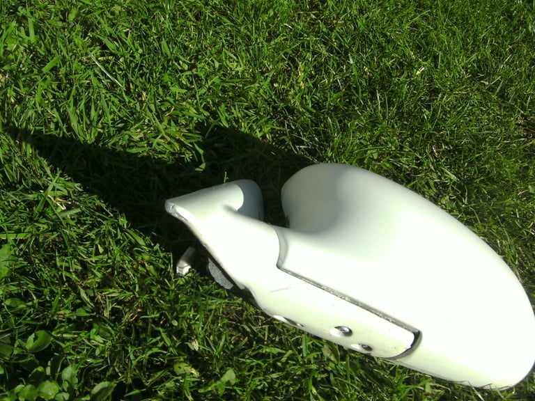 ONE,USED,GOOD COND,RARE TOYOTA MR2 WHITE ELECTRIC MIRROR,C/W WIRE/PLUG,TINTED GLASS ETC