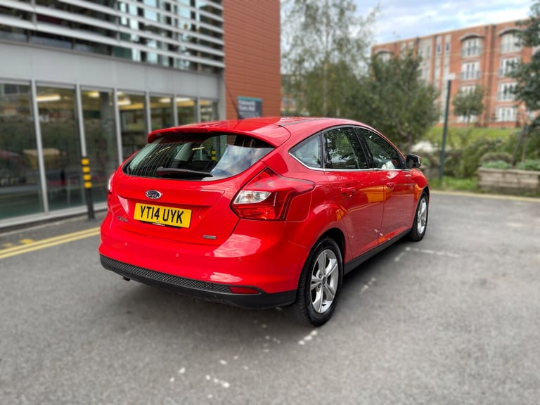 2014 Ford Focus 1.0 125 EcoBoost Zetec 5dr HATCHBACK Petrol Manual