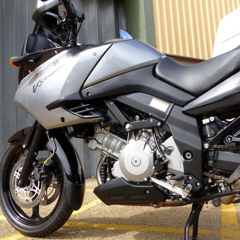 2007 SUZUKI DL1000 K6 GT V-STROM – A COMFORTABLE, RELIABLE ONE OWNER MOTORCYCLE.