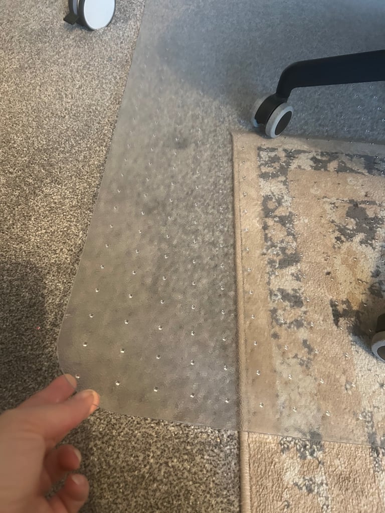 Desk ikea set with chair and protection Matt 