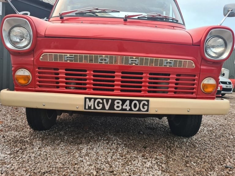 Mk1 TRANSIT 1968 DROPSIDE FULLY RESTORED  1.6V4 INSIDE AND OUT