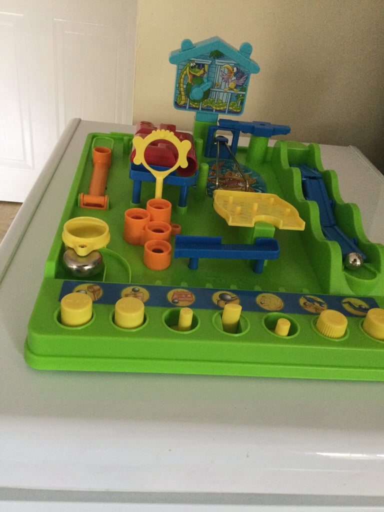 Box games, creative hobbies, creative building and drawing sets. For all ages 2 uowards