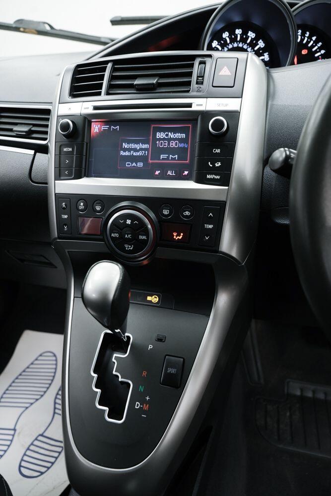  Toyota Verso 1.8 V-Matic Icon Multidrive S Euro 5 5dr Euro 5 Petrol Automatic