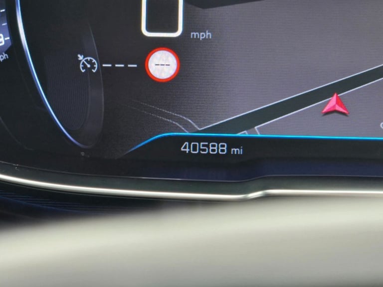 2018 Peugeot 3008 1.2 PureTech Allure SUV 5dr Petrol Manual Euro 6 (s/s) (130 ps) HATCHBACK Petro...