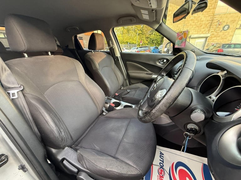2012 Nissan Juke 1.6 Acenta 5dr [Premium Pack] HATCHBACK PETROL Manual
