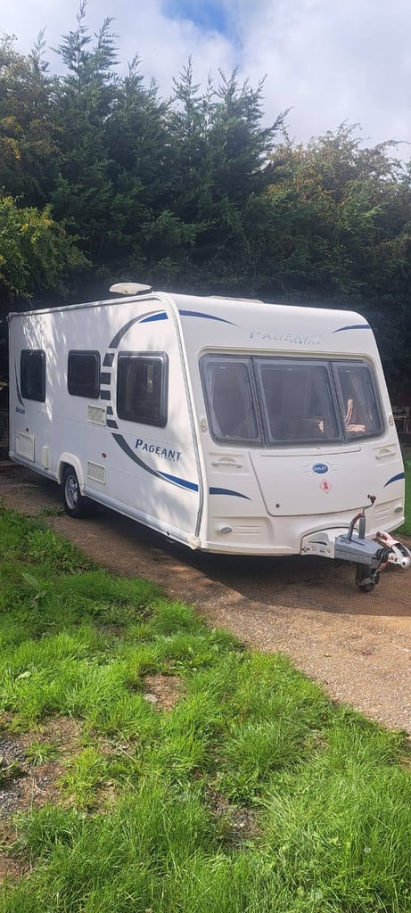 Bailey pageant fixed bed 2009