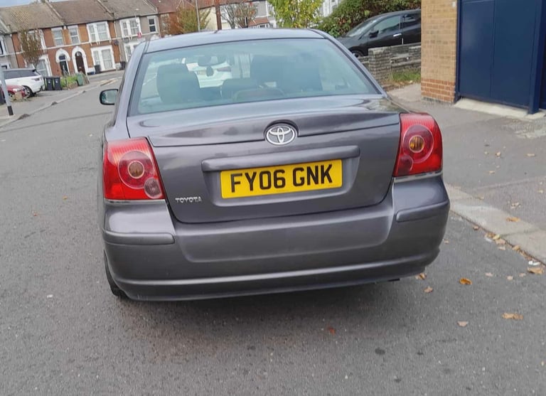 Toyota AVENSIS 2006 2.0 petrol automatic 