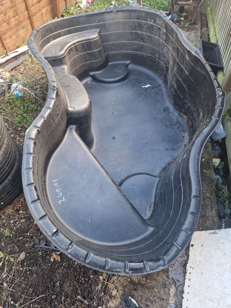 Plastic fish pond 