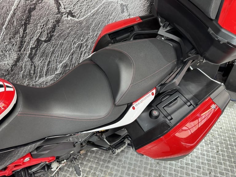 DUCATI MULTISTRADA 1200 S PIKES PEAK 2011