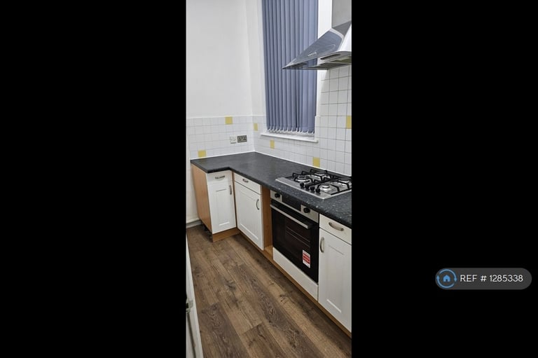1 bedroom flat in Pleasant Row, Gillingham, ME7 (1 bed) (#1285338)