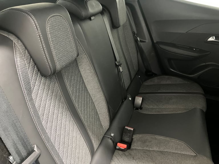 2024 Peugeot 2008 1.2 PureTech Allure 5dr Estate PETROL Manual