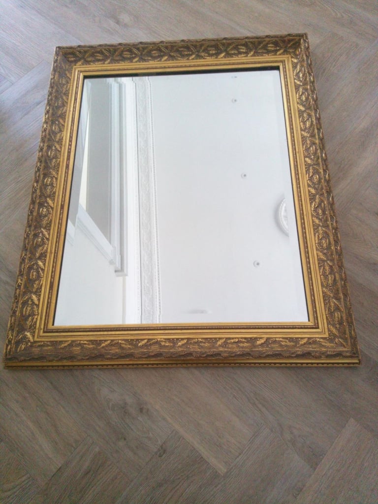 Large Solid Carved Wood Gold Wall Mirror, Mearsures 72 cm w x 88 cm h