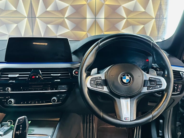2019 BMW 5 Series 2.0 530e 9.2kWh M Sport Auto Euro 6 (s/s) 4dr SALOON Petrol/Electric Hybrid Aut...