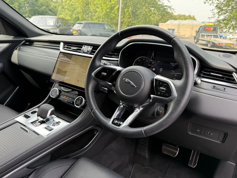 2022 Jaguar F-Pace 2.0 D200 MHEV R-Dynamic Black SUV 5dr Diesel Auto AWD Euro 6 (s/s) (204 ps) ES...